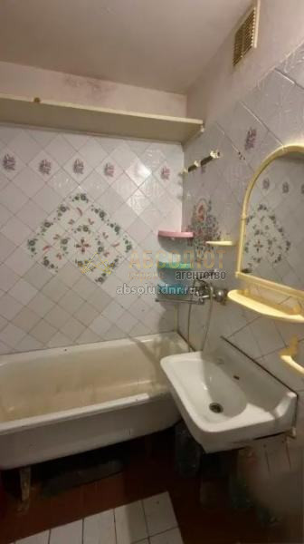 Купить 2 ком. , Кировский р-н, Донецк ДНР, ул.Островского1