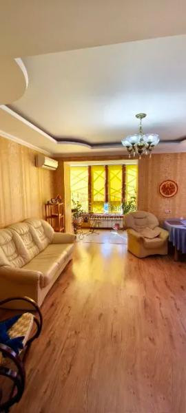 Продажа 2 ком. квартиру в Донецке ДНР Ворошиловский район пр. Театральный  52221